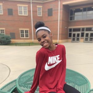 Meet your Posher, Kenzie